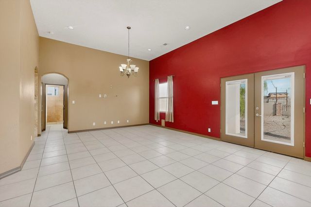 1881 17th Avenue SE, Rio Rancho, NM 87124