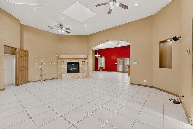 1881 17th Avenue SE, Rio Rancho, NM 87124