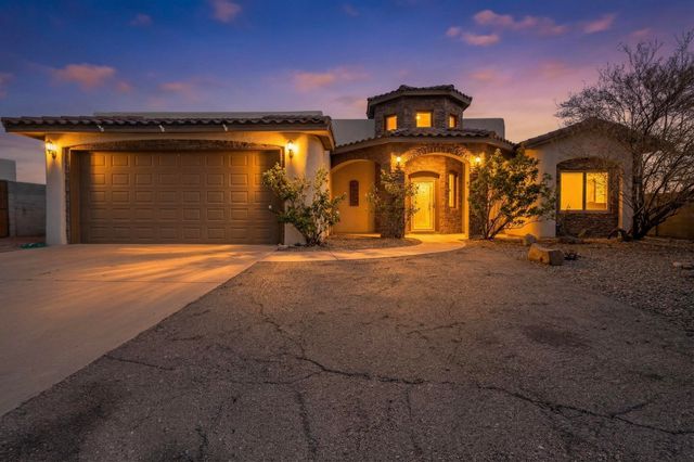 1881 17th Avenue SE, Rio Rancho, NM 87124