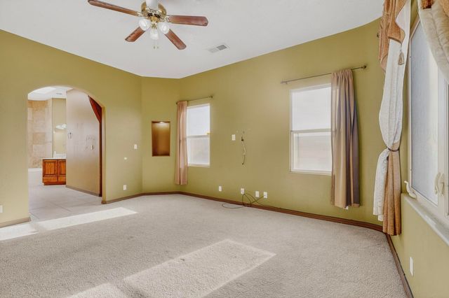 1881 17th Avenue SE, Rio Rancho, NM 87124