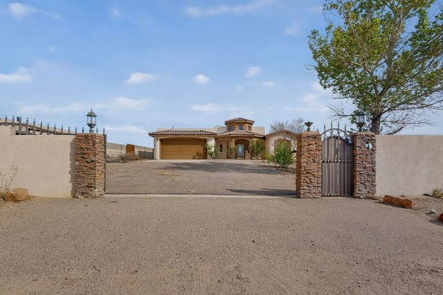 1881 17th Avenue SE, Rio Rancho, NM 87124