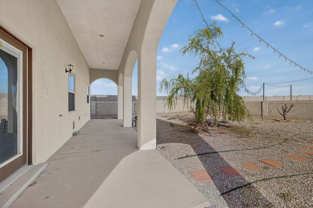 1881 17th Avenue SE, Rio Rancho, NM 87124