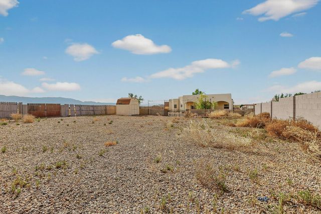 1881 17th Avenue SE, Rio Rancho, NM 87124