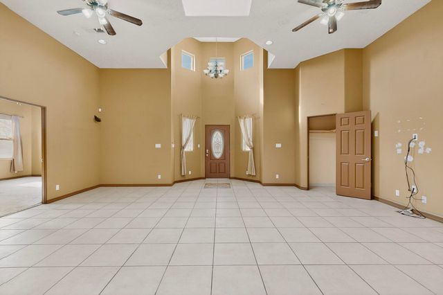 1881 17th Avenue SE, Rio Rancho, NM 87124