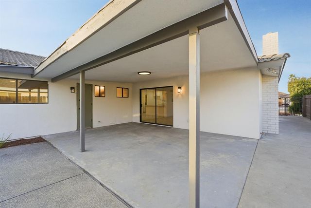 2377 Tammy Lane, Selma, CA 93662