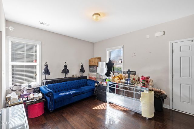 4112 Mcgrath Way, Raleigh, NC 27616