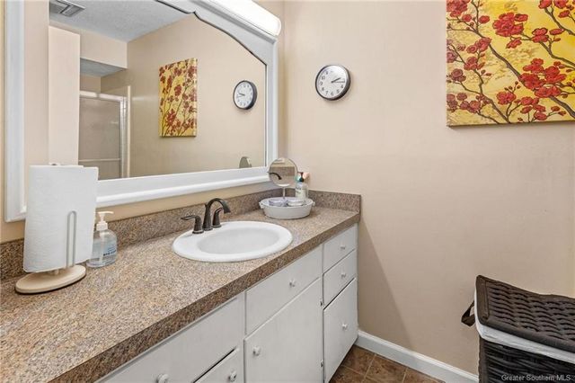 284 W Park Manor Drive, Lake Charles, LA 70611