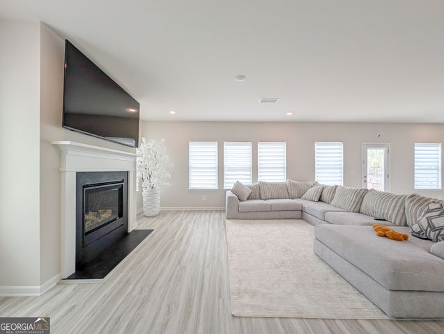 3774 Commodore Court, Buford, GA 30519