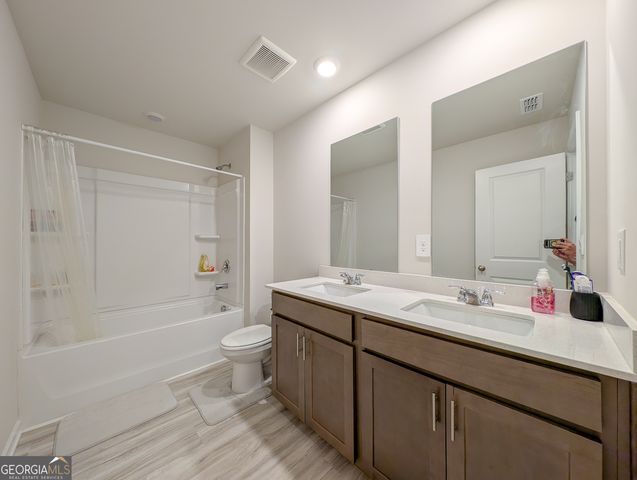 3774 Commodore Court, Buford, GA 30519