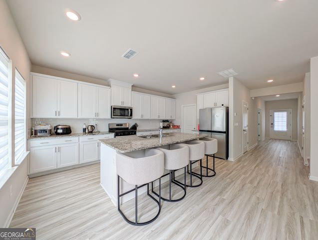 3774 Commodore Court, Buford, GA 30519