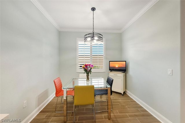 8047 Princeton DR, Naples, FL 34104