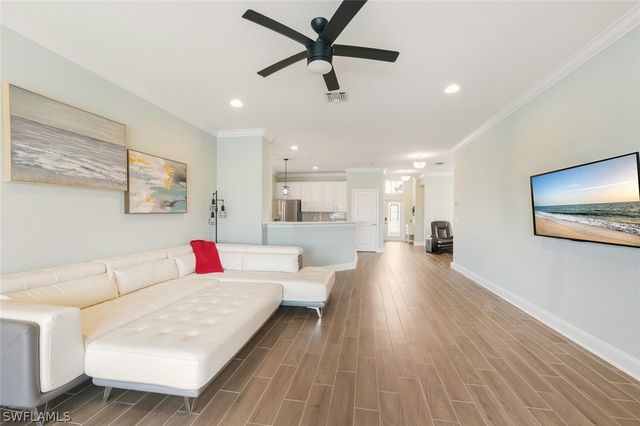 8047 Princeton DR, Naples, FL 34104