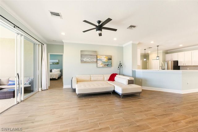 8047 Princeton DR, Naples, FL 34104