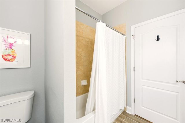 8047 Princeton DR, Naples, FL 34104