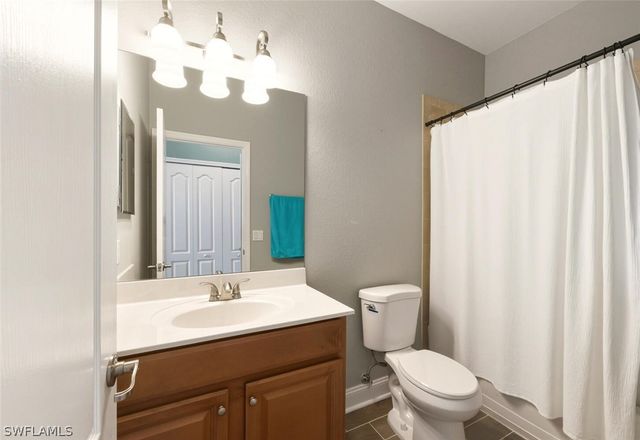 8047 Princeton DR, Naples, FL 34104