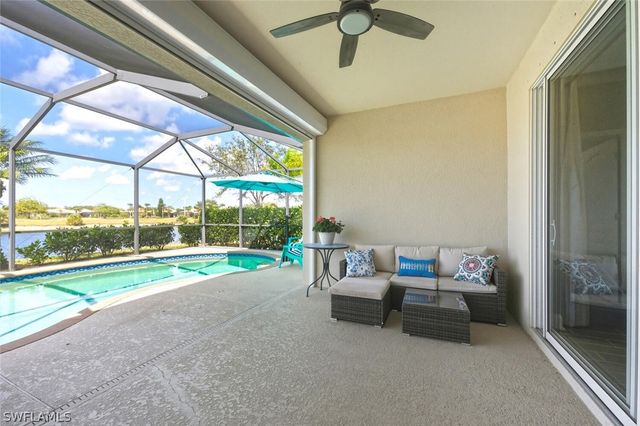 8047 Princeton DR, Naples, FL 34104