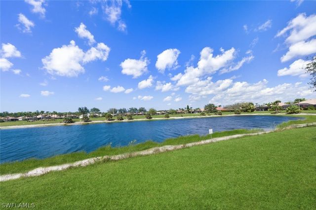 8047 Princeton DR, Naples, FL 34104