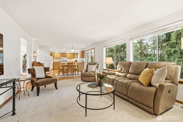 32413 7th Avenue SW, Federal Way, WA 98023