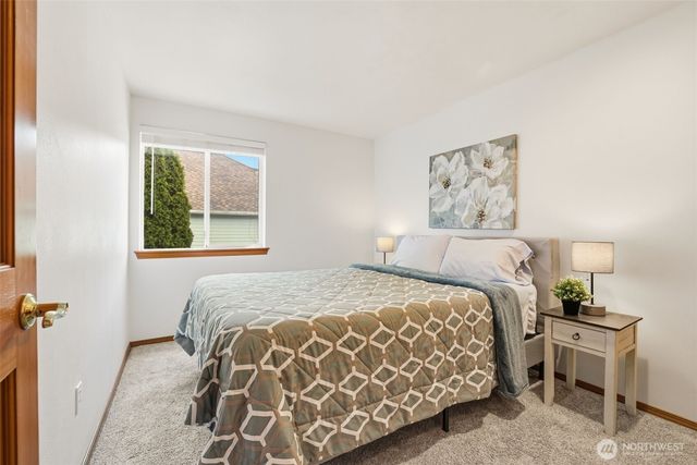 32413 7th Avenue SW, Federal Way, WA 98023