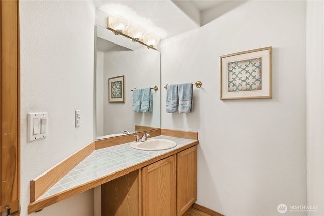 32413 7th Avenue SW, Federal Way, WA 98023