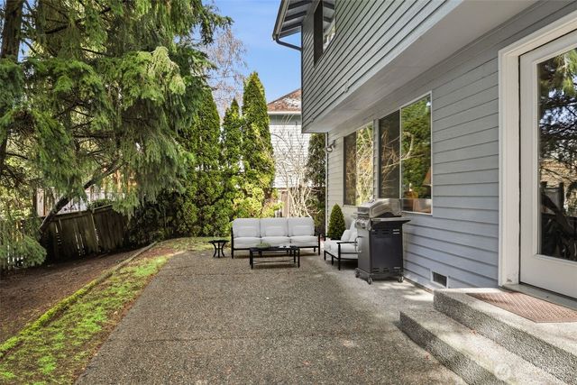 32413 7th Avenue SW, Federal Way, WA 98023