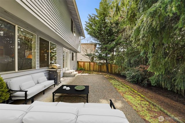 32413 7th Avenue SW, Federal Way, WA 98023