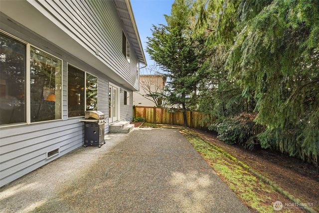 32413 7th Avenue SW, Federal Way, WA 98023