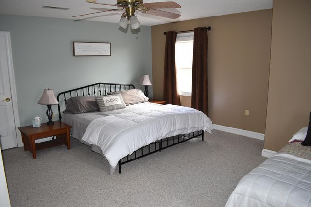 8255 Old Lovelaceville Road, Paducah, KY 42001