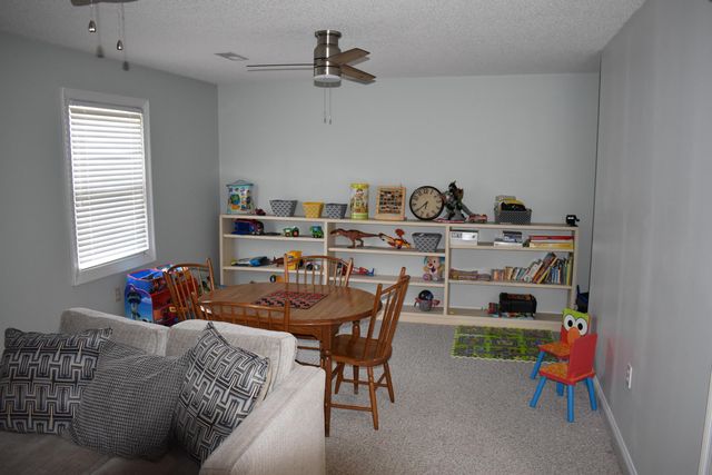 8255 Old Lovelaceville Road, Paducah, KY 42001