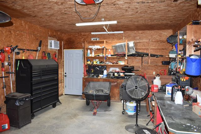 8255 Old Lovelaceville Road, Paducah, KY 42001