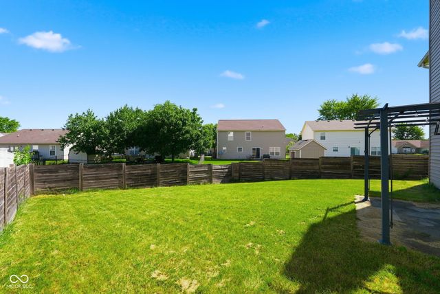 9704 Gull Lake Drive, Indianapolis, IN 46239
