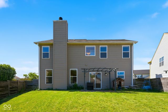 9704 Gull Lake Drive, Indianapolis, IN 46239