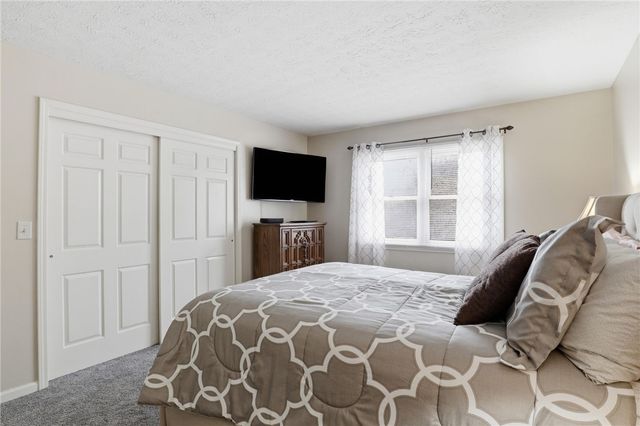 10 Brimley Manor, Greece, NY 14612