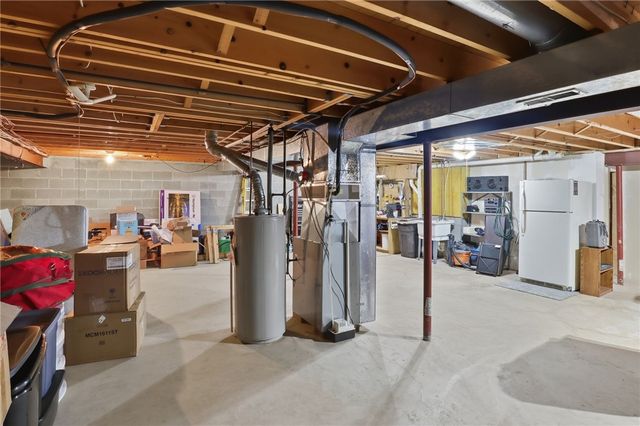 10 Brimley Manor, Greece, NY 14612