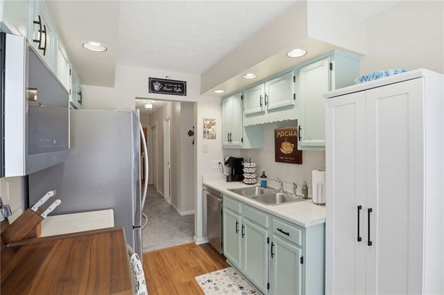 10 Brimley Manor, Greece, NY 14612