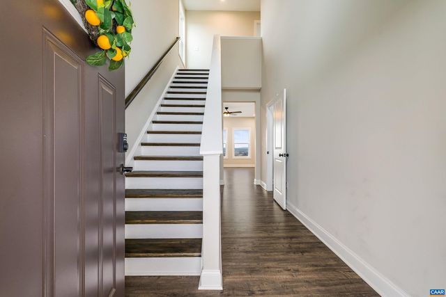 114 CHAMBERLAIN DR, Staunton, VA 24401