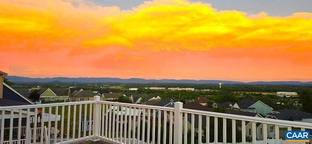 114 CHAMBERLAIN DR, Staunton, VA 24401