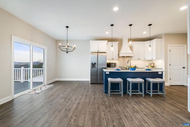 114 CHAMBERLAIN DR, Staunton, VA 24401