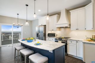 114 CHAMBERLAIN DR, Staunton, VA 24401