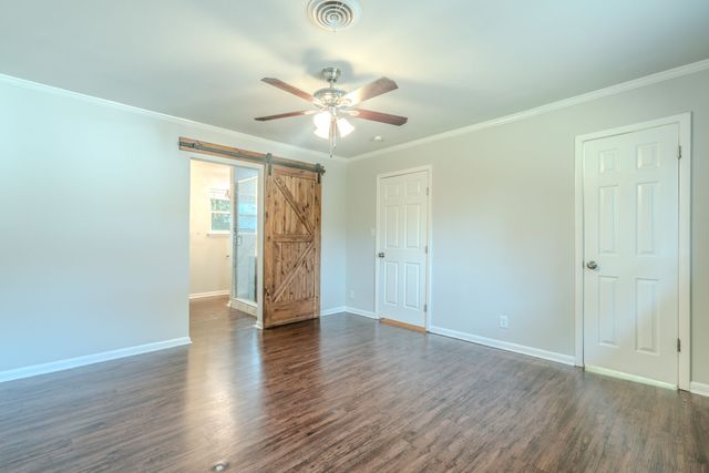 6025 Wester Avenue, Fort Worth, TX 76133