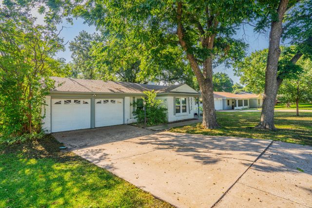 6025 Wester Avenue, Fort Worth, TX 76133