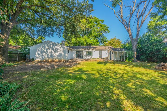 6025 Wester Avenue, Fort Worth, TX 76133