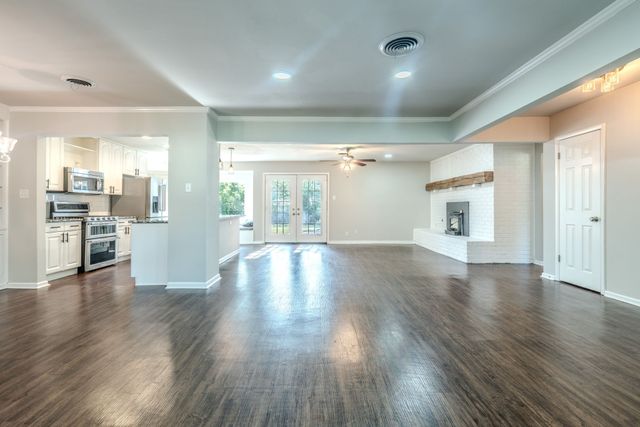 6025 Wester Avenue, Fort Worth, TX 76133