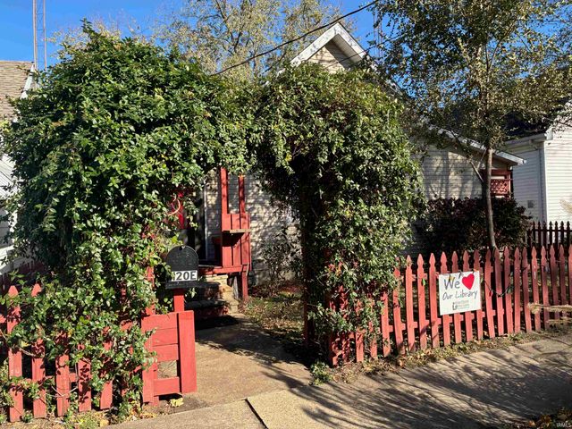 120 E Swartzel Avenue, Vincennes, IN 47591