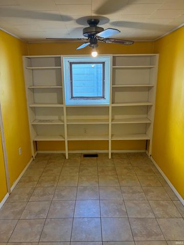 120 E Swartzel Avenue, Vincennes, IN 47591