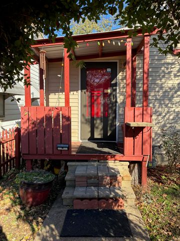 120 E Swartzel Avenue, Vincennes, IN 47591