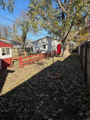 120 E Swartzel Avenue, Vincennes, IN 47591