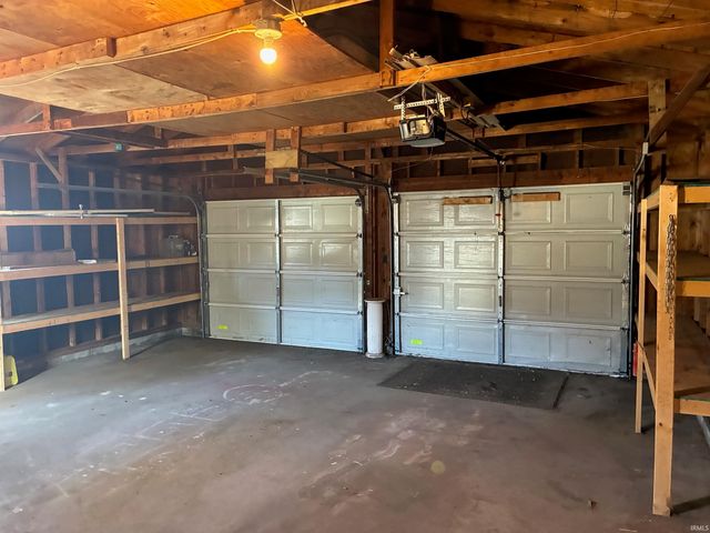 120 E Swartzel Avenue, Vincennes, IN 47591