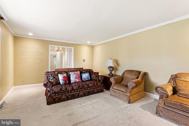 6 MELISSA LANE, Pilesgrove, NJ 08098