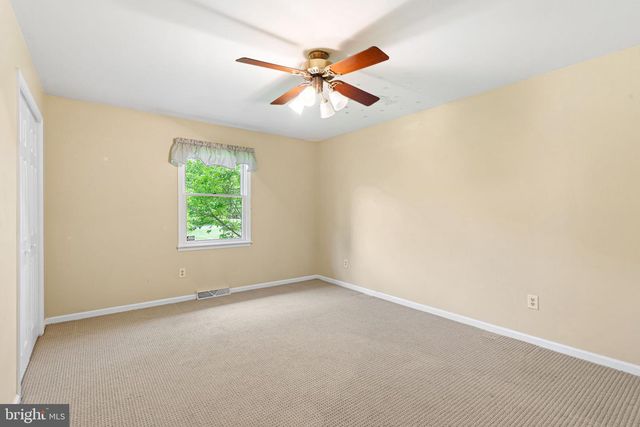 6 MELISSA LANE, Pilesgrove, NJ 08098